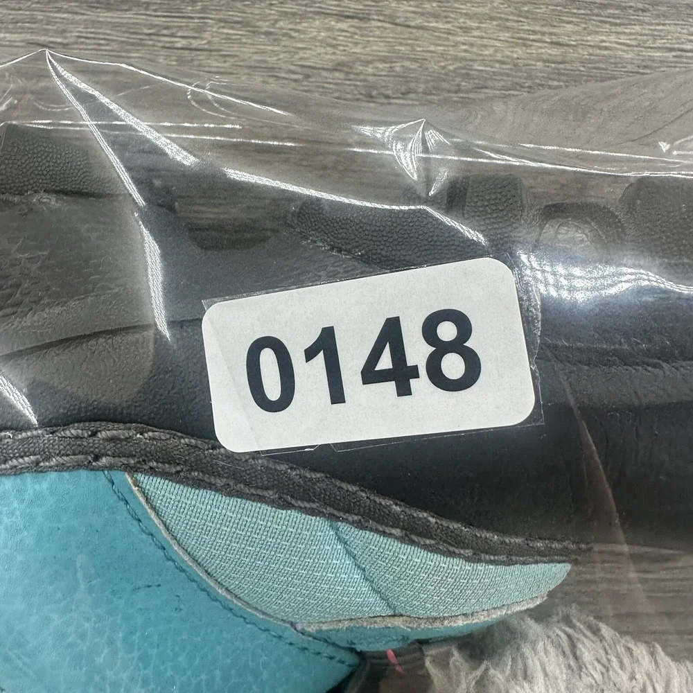 Columbia Rope Tow Youth‎ Winter Boots Size 2 Blue Waterproof Lined